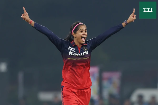 match-report-tata-wpl-2026-match-9-shreyanka-patils-five-wicket-haul-and-radha-yadavs-fifty-power-rcb-to-clinical-32-run-victory