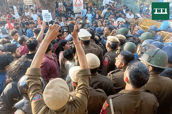 jnu-long-march-turns-violent-students-and-police-clash-over-ugc-norms